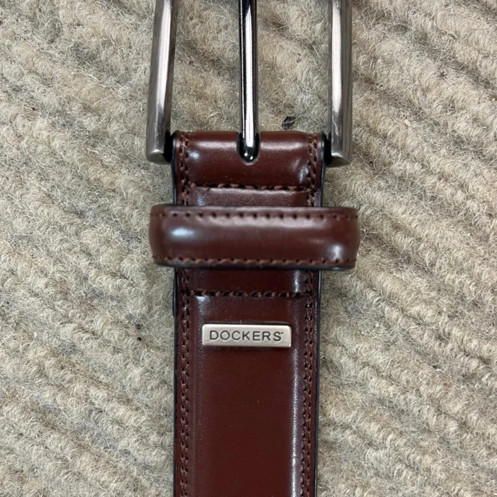 Dockers Mens Brown Leather Dress Belt Size L 38-40 11DP110032 Silver Buckle